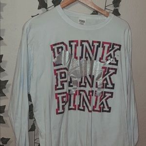 Fits true to size, no stains! Never worn nothing wrong with it just want it out